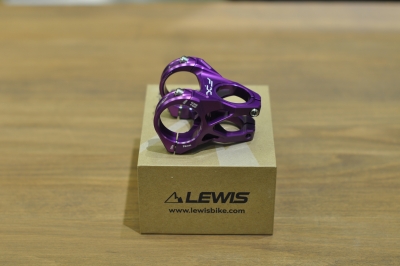 Вынос руля Lewis FX-SS, 40 мм, под руль 35 мм. Фиолетовый.
